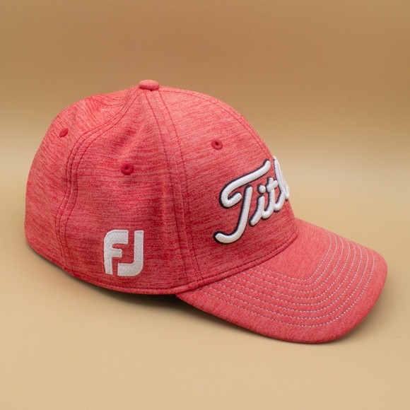 Titleist FJ Pro V1 Red Flex Fitted Hat Men's Size M/L - Picture 3 of 7